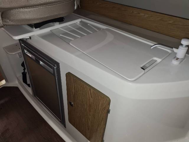 Beneteua Antares 6.80 - Yamaha F115/Udstyr