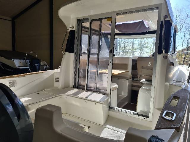 Beneteua Antares 6.80 - Yamaha F115/Udstyr