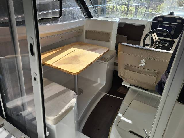 Beneteua Antares 6.80 - Yamaha F115/Udstyr