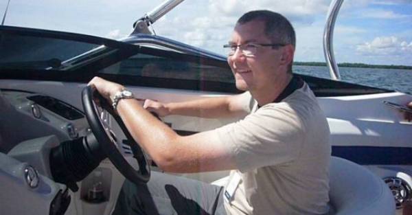 Larson Product Training - Key Largo 2007