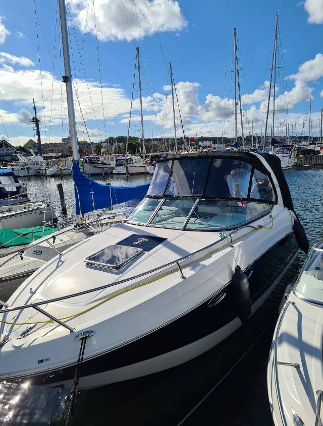 Chaparral 250 Signature - Volvo Penta 5.7L GXI/Udstyr