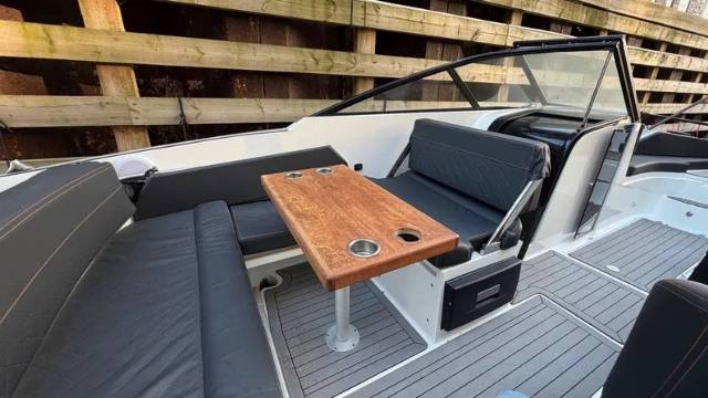 Coaster 600 BR - 150 HK Mercury XS Pro/Udstyr