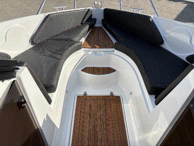 Coaster 600 BR - F115 VMAX Yamaha/Udstyr