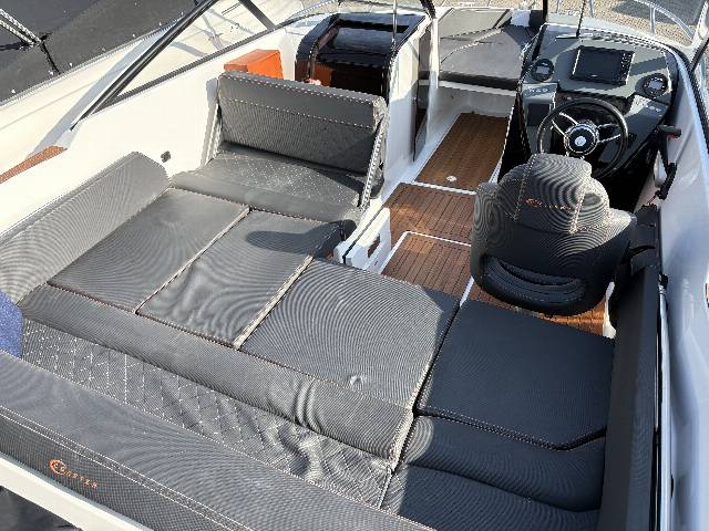 Coaster 600 BR - F115 VMAX Yamaha/Udstyr