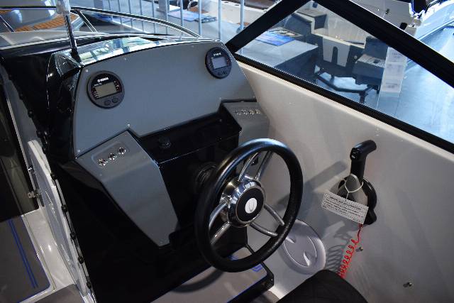 Coaster 600 BR m/100 HK Yamaha og udstyr