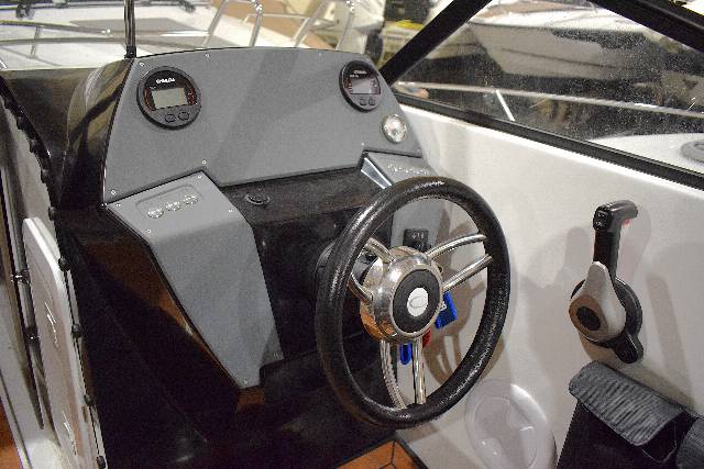 Coaster 600 BR m/100 HK Yamaha og udstyr