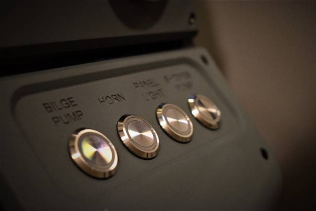 Coaster 600 DC - 175 HK Yamaha/Udstyr