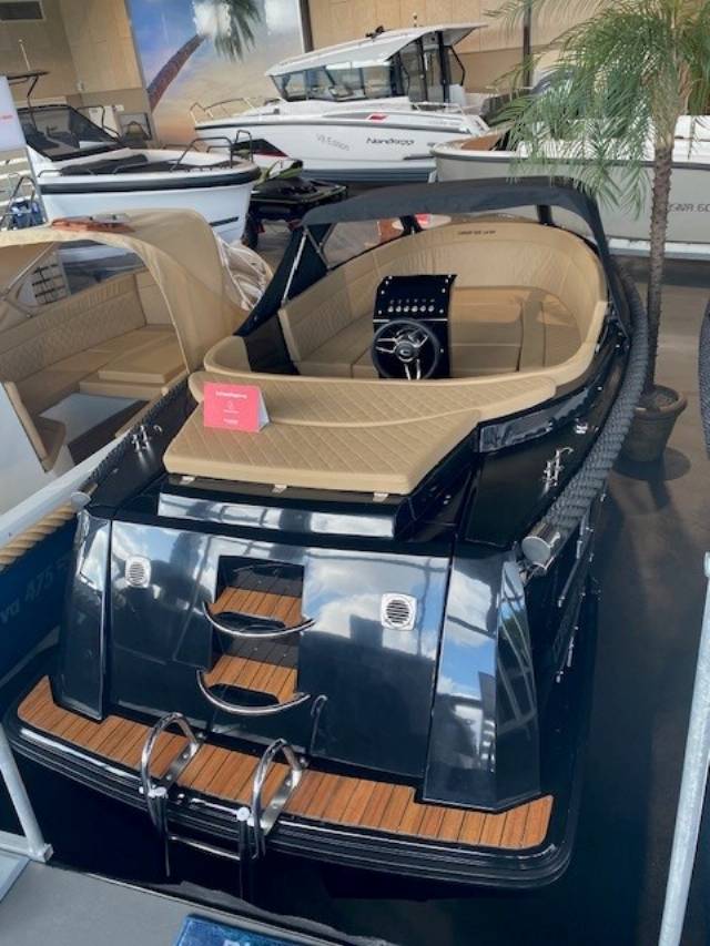 Corsiva 500 Tender - 25 HK Yamaha/Udstyr
