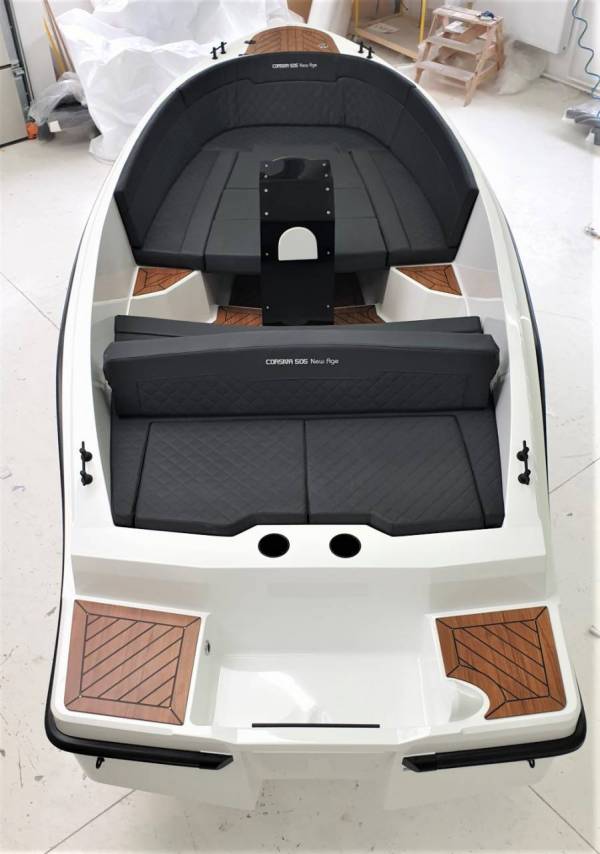 Corsiva 505 New Age - 25 HK Yamaha/Udstyr