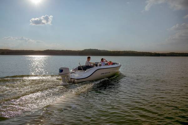 Corsiva 505 New Age - 25 HK Yamaha/Udstyr