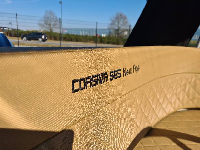 Corsiva 565 New Age - 25 HK Yamaha/Udstyr