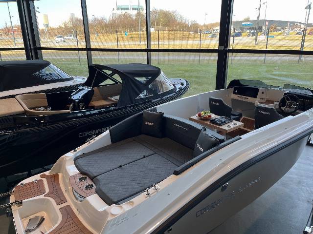 Corsiva 607 Runabout - 25 HK Yamaha/Udstyr