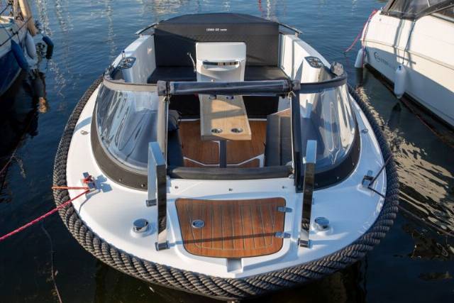Corsiva 625 Tender m/ 40HK Yamaha/Udstyr - DEMO båd