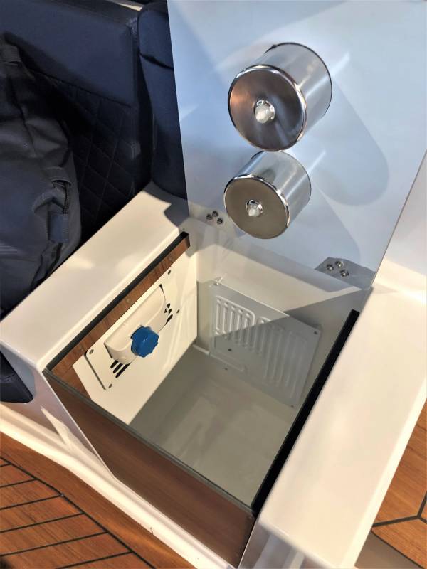 Corsiva 650 Tender - Elmotor Harmo 1.0