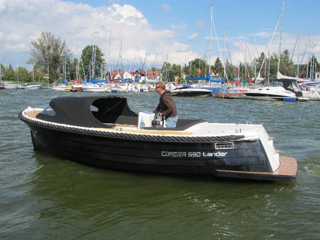 Corsiva 690 Tender - Yamaha 40HK/Udstyr