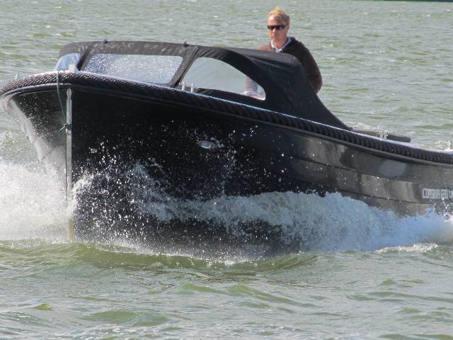 Corsiva 690 Tender - Yamaha 40HK/Udstyr