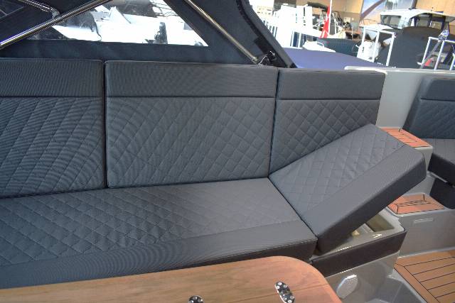 Corsiva 800 Tender - 40 HK Yamaha/Udstyr