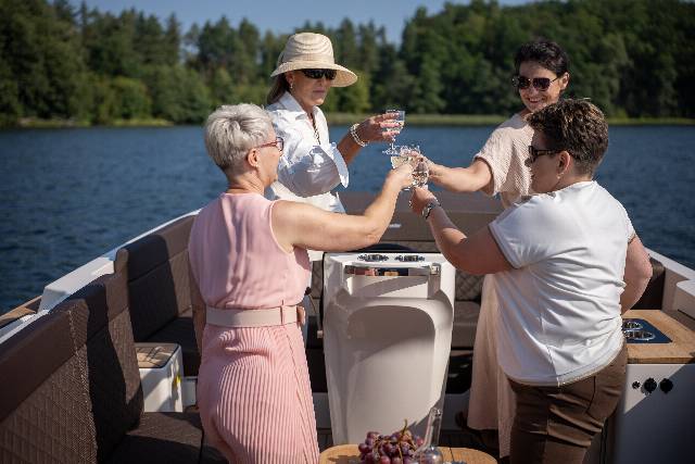 Corsiva 800 Tender - 40 HK Yamaha/Udstyr