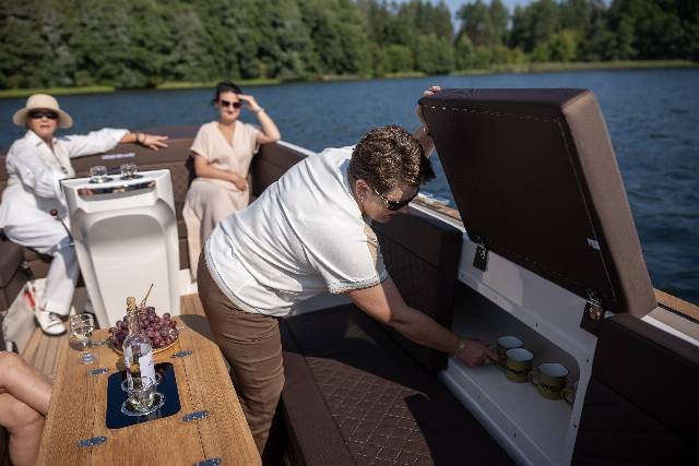 Corsiva 800 Tender - 40 HK Yamaha/Udstyr