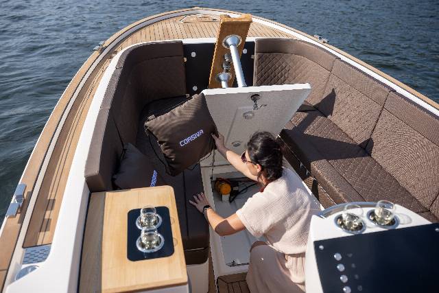 Corsiva 800 Tender - 40 HK Yamaha/Udstyr