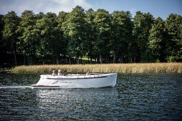 Corsiva 800 Tender - 40 HK Yamaha/Udstyr