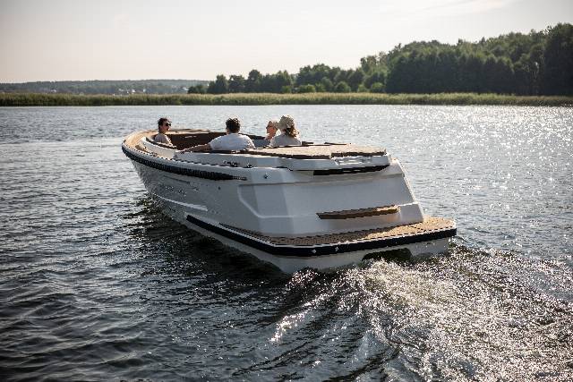 Corsiva 800 Tender - 40 HK Yamaha/Udstyr