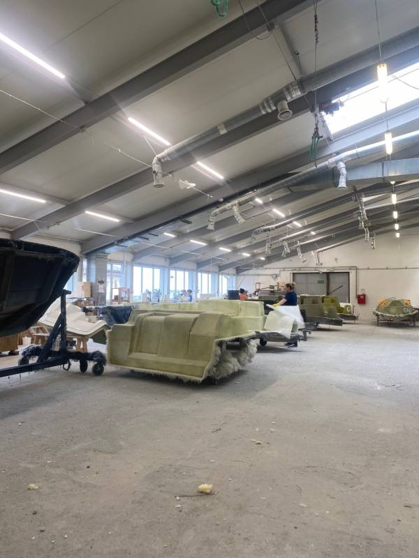Fabriksbesøg hos Corsiva boats i 2021