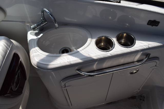 Crownline 230 - Mercruiser 350 MAG/Udstyr