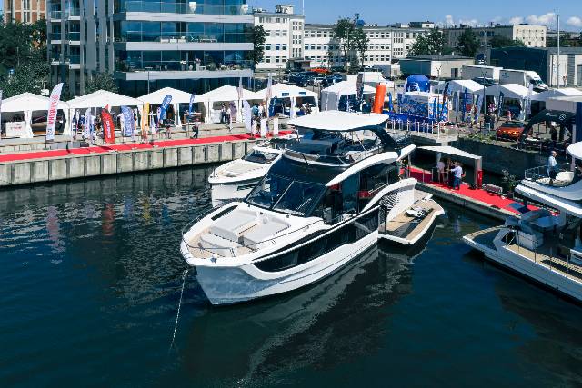 Galeon 620 Fly