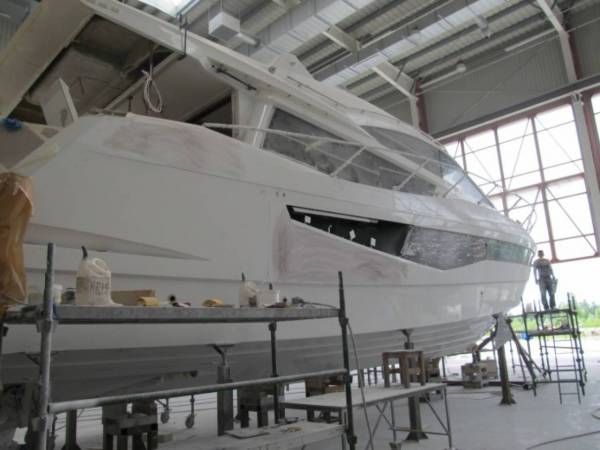 Fabriksbesøg hos Galeon Yachts