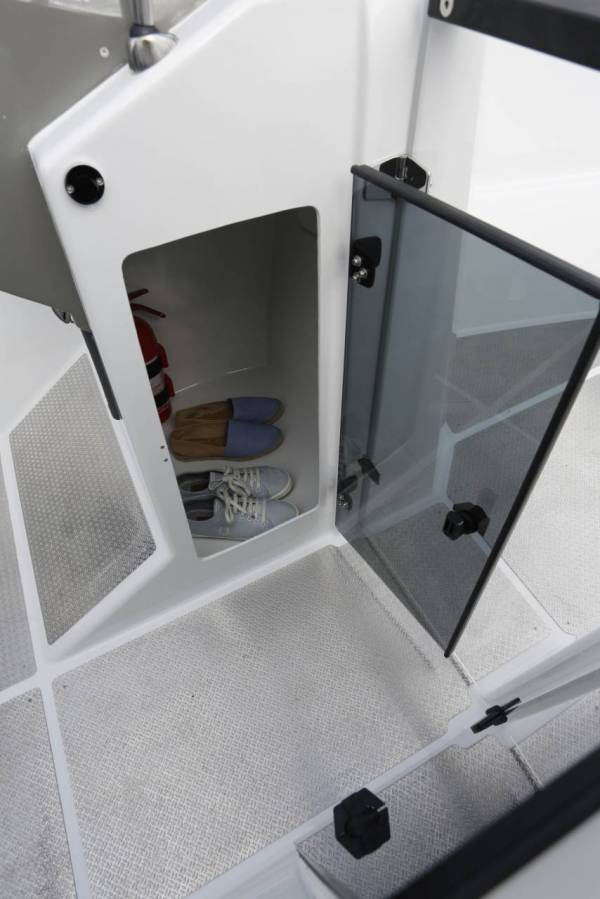 Finnmaster Husky R6 - Yamaha 150/Udstyr