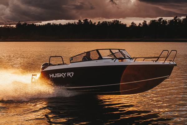 Finnmaster Husky R7 - 200 HK Yamaha/Udstyr