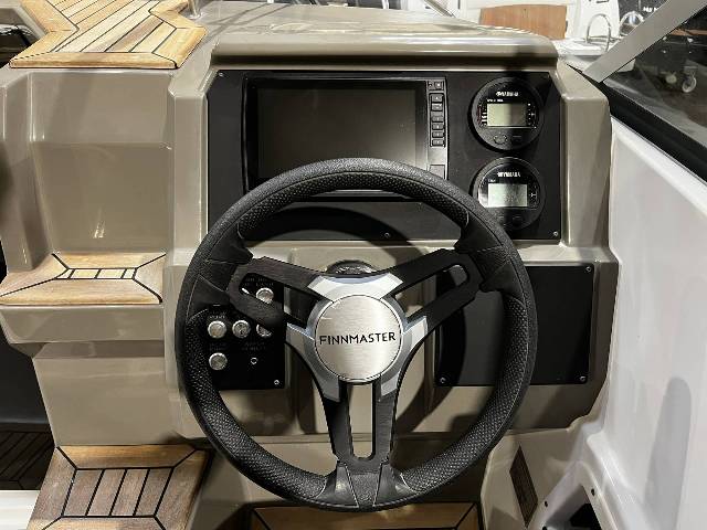 Finnmaster T6 - Yamaha F200 HK