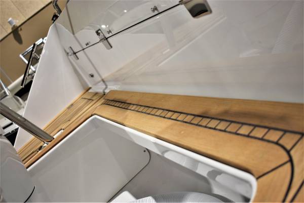Finnmaster T9 - 2 X F300 Yamaha/Udstyr