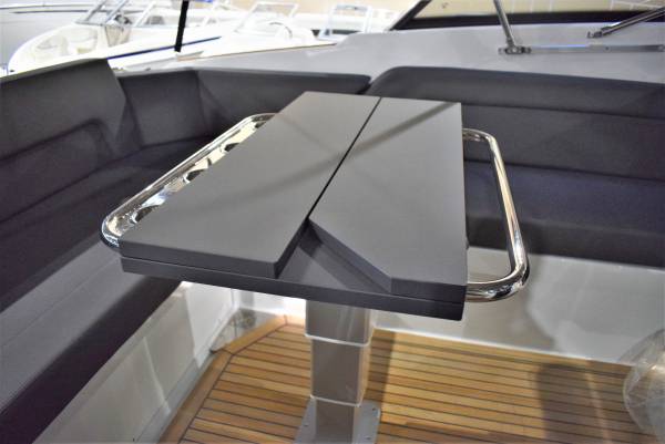 Finnmaster T9 - 2 X F300 Yamaha/Udstyr