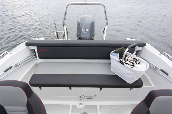 Finnmaster Husky R6 - Yamaha 150 HK/Udstyr