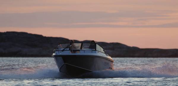 Finnmaster Husky R6 - Yamaha 150 HK/Udstyr
