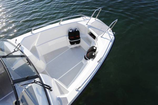 Finnmaster Husky R7 - Yamaha 150 HK/Udstyr