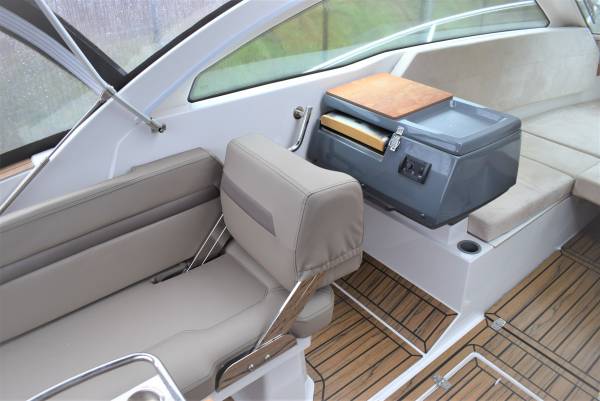 Flipper 700ST m/Yamaha F225 V6 og udstyr