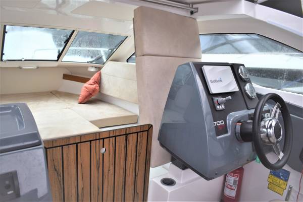 Flipper 700ST m/Yamaha F225 V6 og udstyr