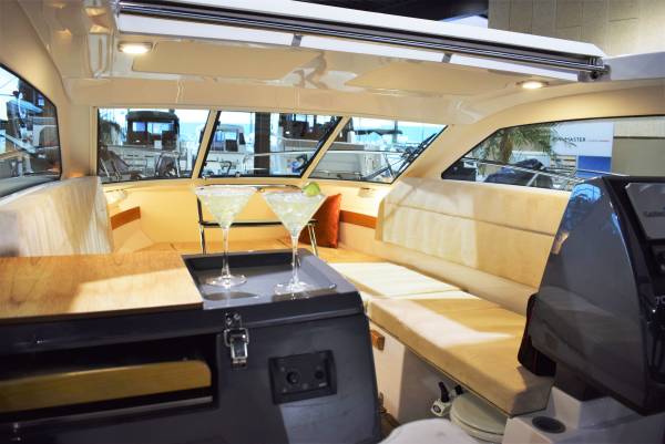 Flipper 700ST m/Yamaha F225 V6 og udstyr