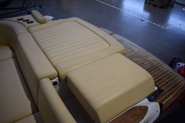 Four Winns 222 SL - Volvo Penta 5.7L 320 HK/Udstyr