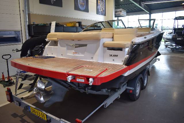Four Winns 222 SL - Volvo Penta 5.7L 320 HK/Udstyr