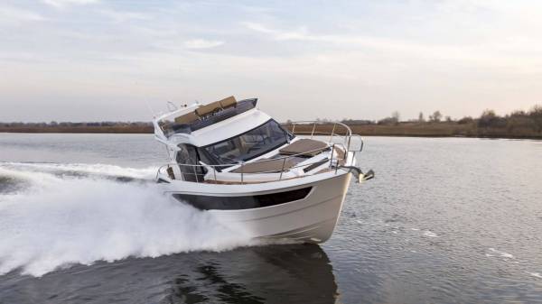 Galeon 360 FLY