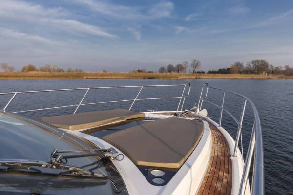 Galeon 360 FLY