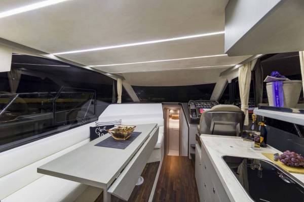 Galeon 360 FLY