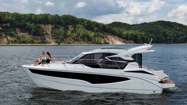 Galeon 370 HTC