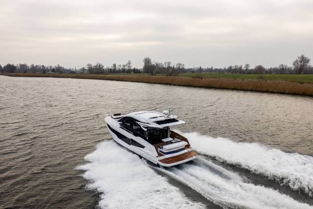 Galeon 410 HTC