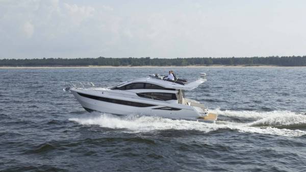 Galeon 430 SKY - 2XD4-300/Udstyr - 2023