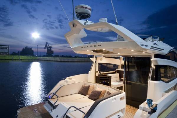 Galeon 430 SKY - 2XD4-300/Udstyr - 2023